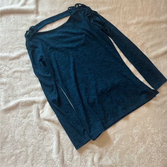 Women’s bundle shirts - Picture 2 of 8